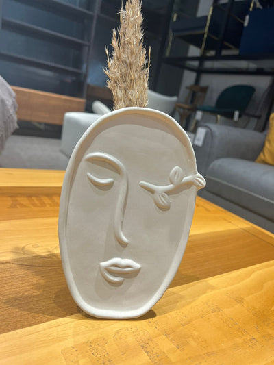 FACE VASE